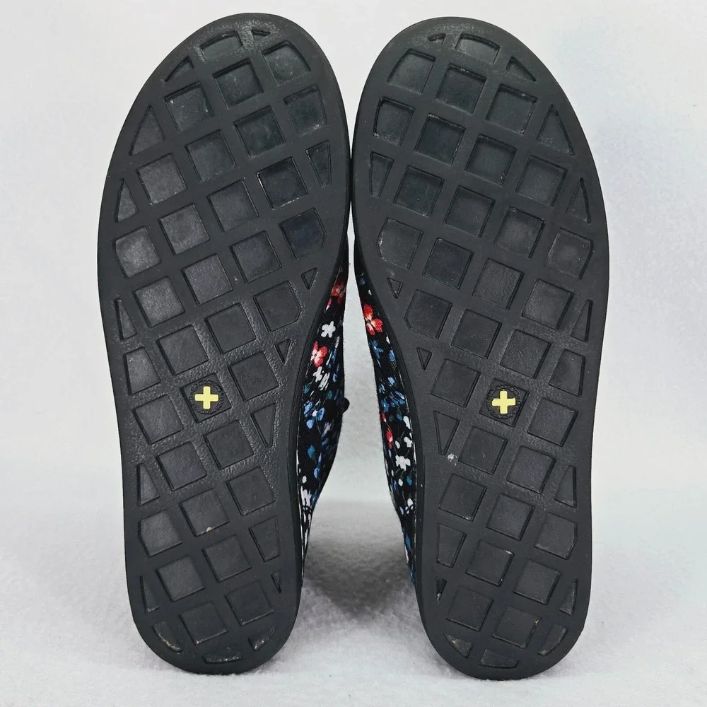Dr‎ Martens Shoes Womens 7 Maelly Black Floral Canvas Boots Sneakers Air Walk